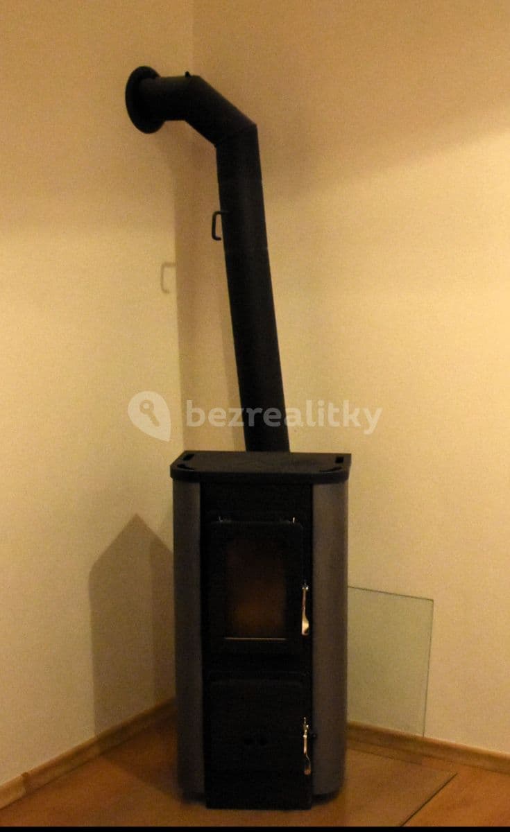 Prenájom bytu 2-izbový 35 m², Emilie Floriánové, Jablonec nad Nisou, Liberecký kraj Prenájom bytu 2-izbový 35 m², Emilie Floriánové, Jablonec nad Nisou, Liberecký kraj