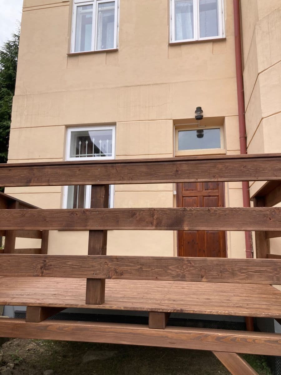 Prenájom bytu 2-izbový 35 m², Emilie Floriánové, Jablonec nad Nisou, Liberecký kraj Prenájom bytu 2-izbový 35 m², Emilie Floriánové, Jablonec nad Nisou, Liberecký kraj