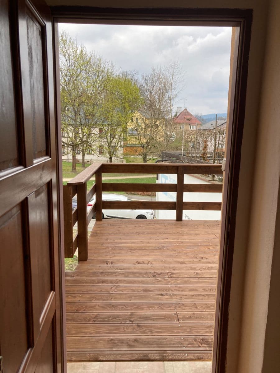 Prenájom bytu 2-izbový 35 m², Emilie Floriánové, Jablonec nad Nisou, Liberecký kraj Prenájom bytu 2-izbový 35 m², Emilie Floriánové, Jablonec nad Nisou, Liberecký kraj