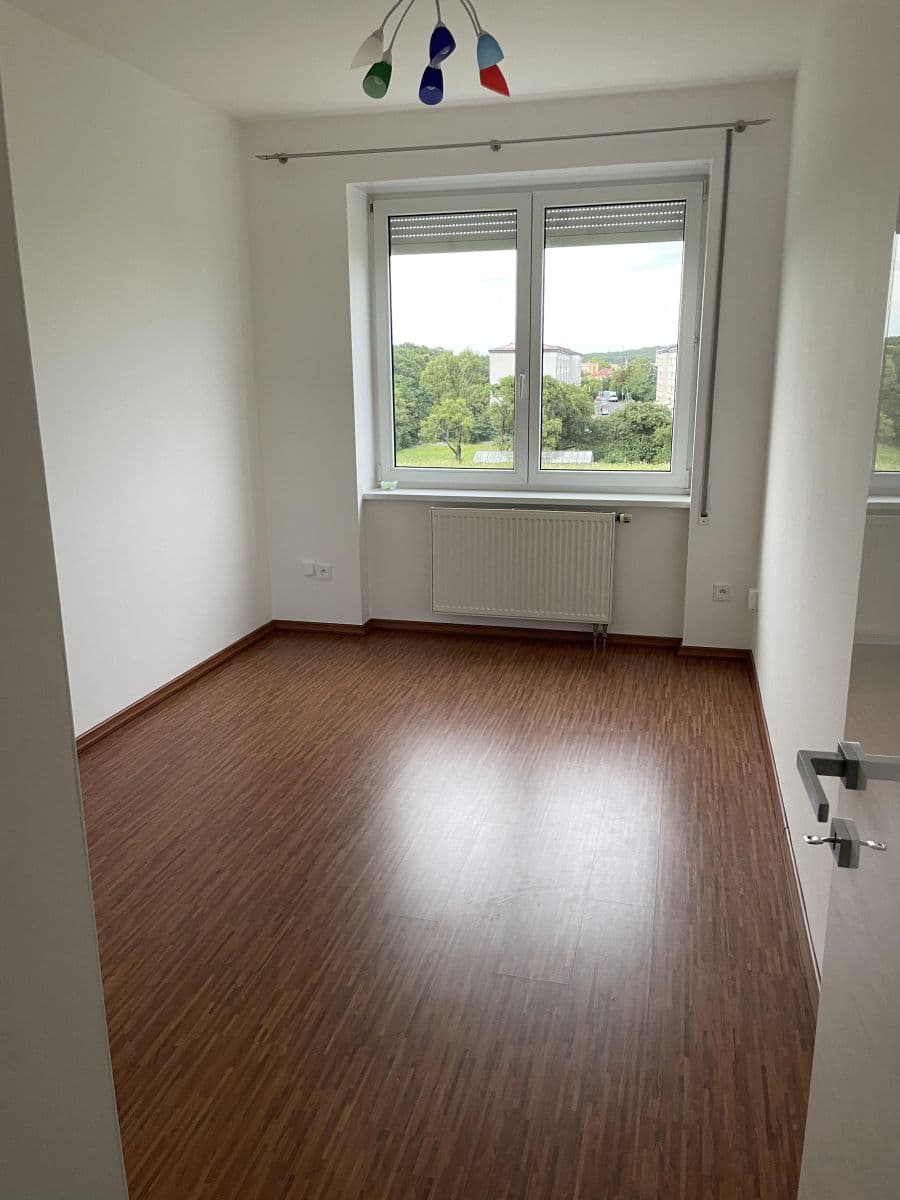 Prenájom bytu 3-izbový 70 m², Chotovická, Praha, Praha Prenájom bytu 3-izbový 70 m², Chotovická, Praha, Praha
