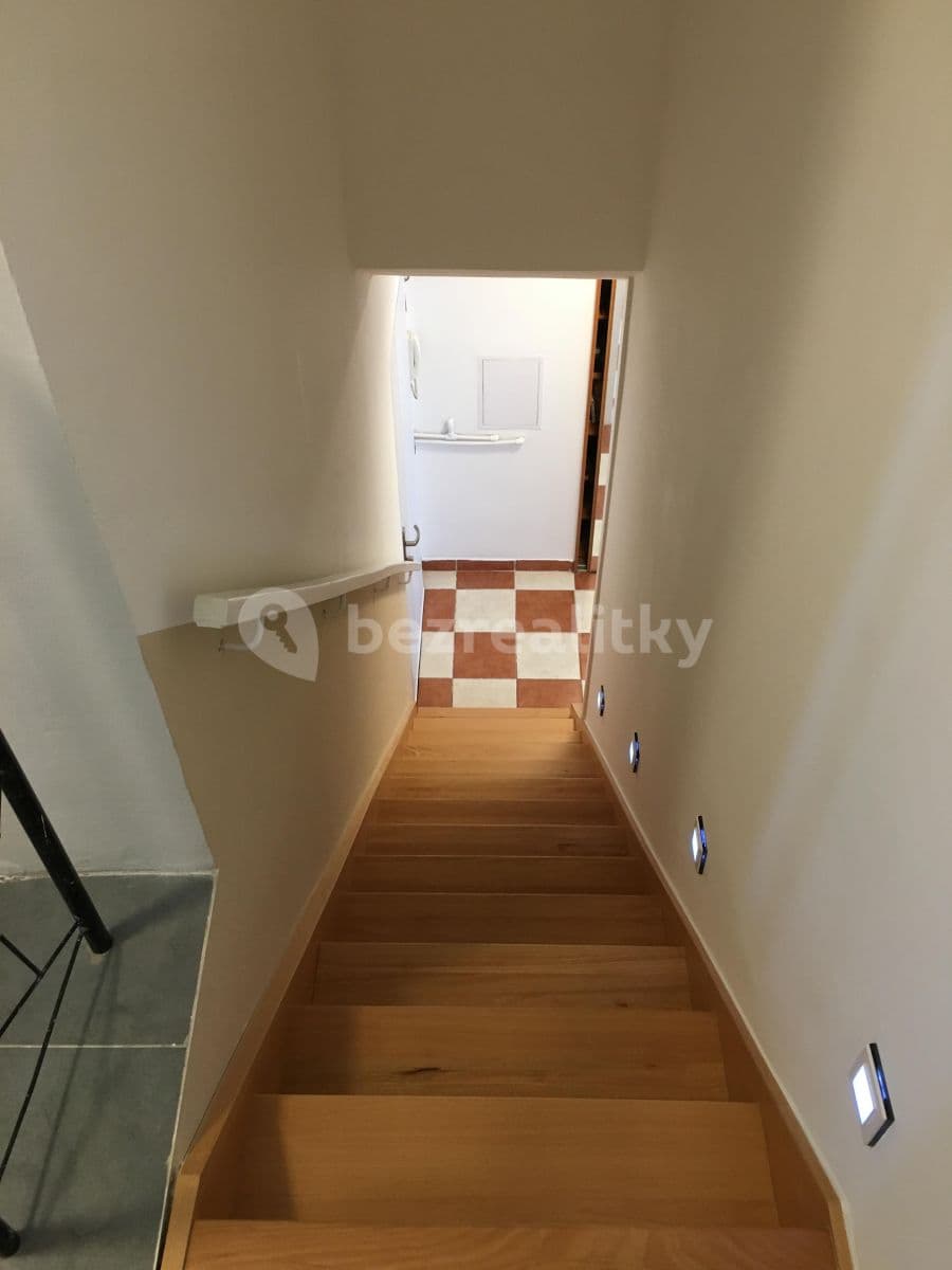 Prenájom bytu 3-izbový 78 m², náměstí Sítná, Kladno, Středočeský kraj Prenájom bytu 3-izbový 78 m², náměstí Sítná, Kladno, Středočeský kraj