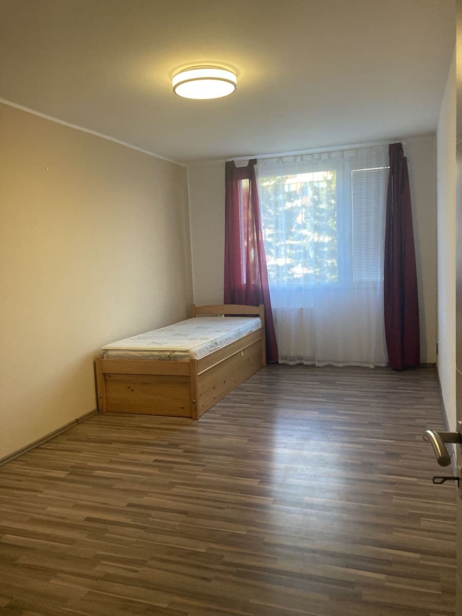 Prenájom bytu 3-izbový 78 m², náměstí Sítná, Kladno, Středočeský kraj Prenájom bytu 3-izbový 78 m², náměstí Sítná, Kladno, Středočeský kraj