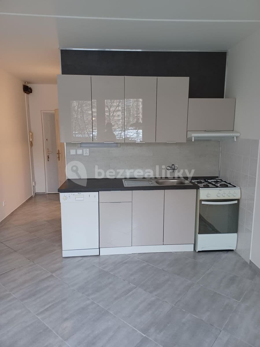 Prenájom bytu 2-izbový 38 m², Liberecká, Jablonec nad Nisou, Liberecký kraj Prenájom bytu 2-izbový 38 m², Liberecká, Jablonec nad Nisou, Liberecký kraj