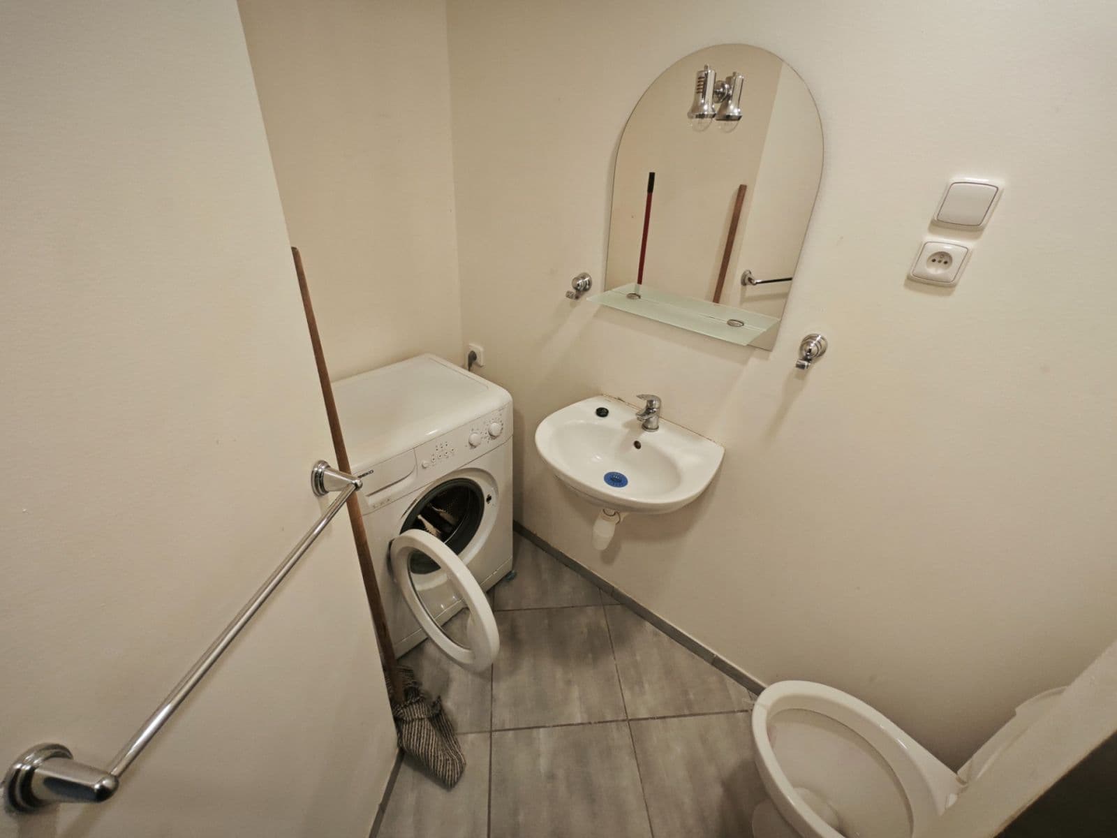 Prenájom bytu 2-izbový 38 m², Liberecká, Jablonec nad Nisou, Liberecký kraj Prenájom bytu 2-izbový 38 m², Liberecká, Jablonec nad Nisou, Liberecký kraj