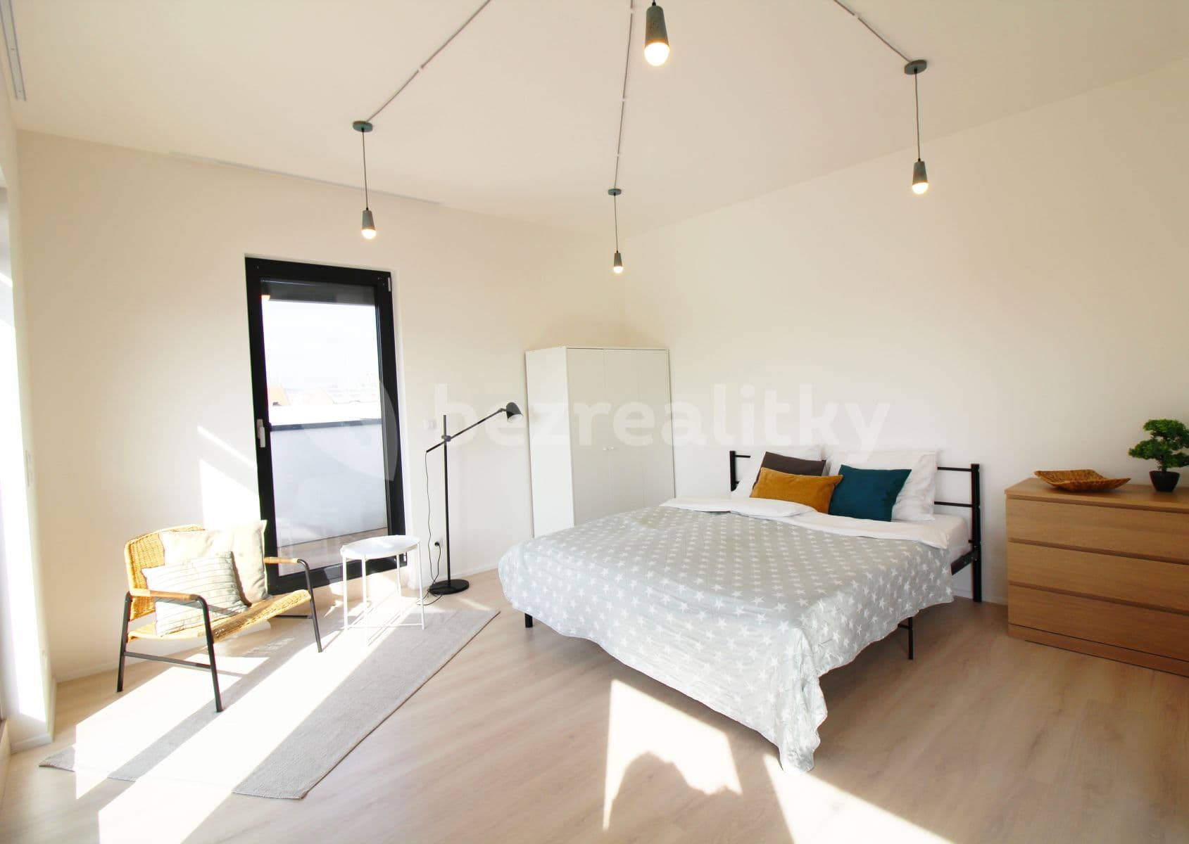 Prenájom bytu 1-izbový 37 m², Jeronýmova, Brno, Jihomoravský kraj Prenájom bytu 1-izbový 37 m², Jeronýmova, Brno, Jihomoravský kraj