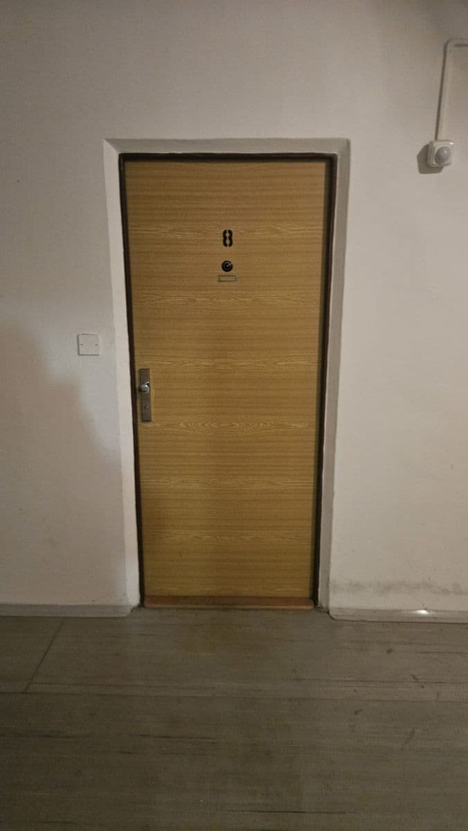 Prenájom bytu 1-izbový 44 m², Krašovská, Plzeň, Plzeňský kraj Prenájom bytu 1-izbový 44 m², Krašovská, Plzeň, Plzeňský kraj