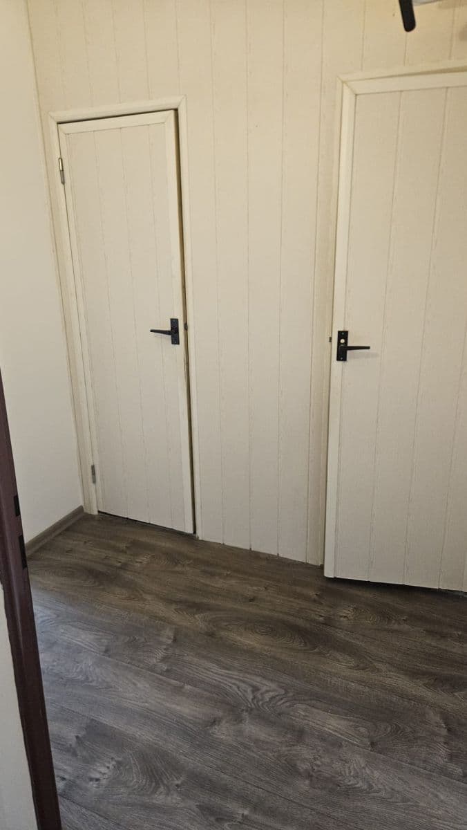 Prenájom bytu 1-izbový 44 m², Krašovská, Plzeň, Plzeňský kraj Prenájom bytu 1-izbový 44 m², Krašovská, Plzeň, Plzeňský kraj