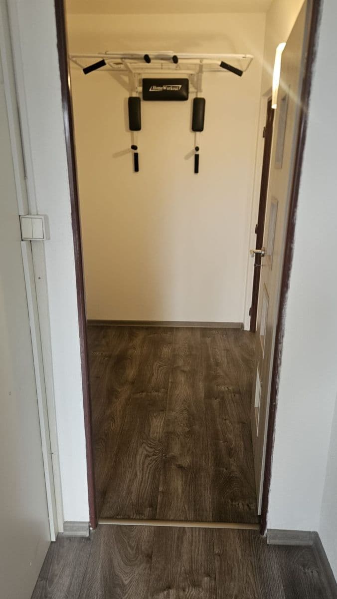 Prenájom bytu 1-izbový 44 m², Krašovská, Plzeň, Plzeňský kraj Prenájom bytu 1-izbový 44 m², Krašovská, Plzeň, Plzeňský kraj