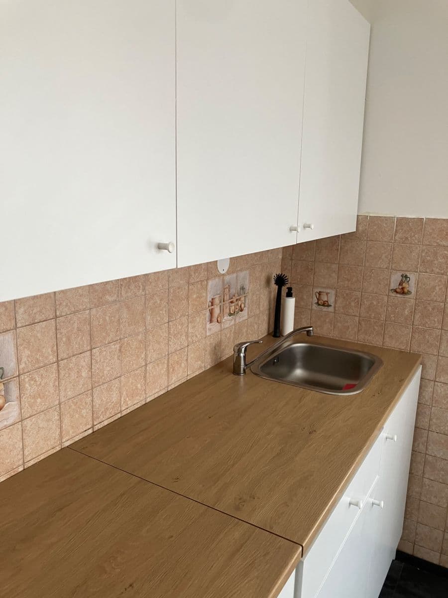 Prenájom bytu 2-izbový 45 m², Jamborova, Brno, Jihomoravský kraj Prenájom bytu 2-izbový 45 m², Jamborova, Brno, Jihomoravský kraj