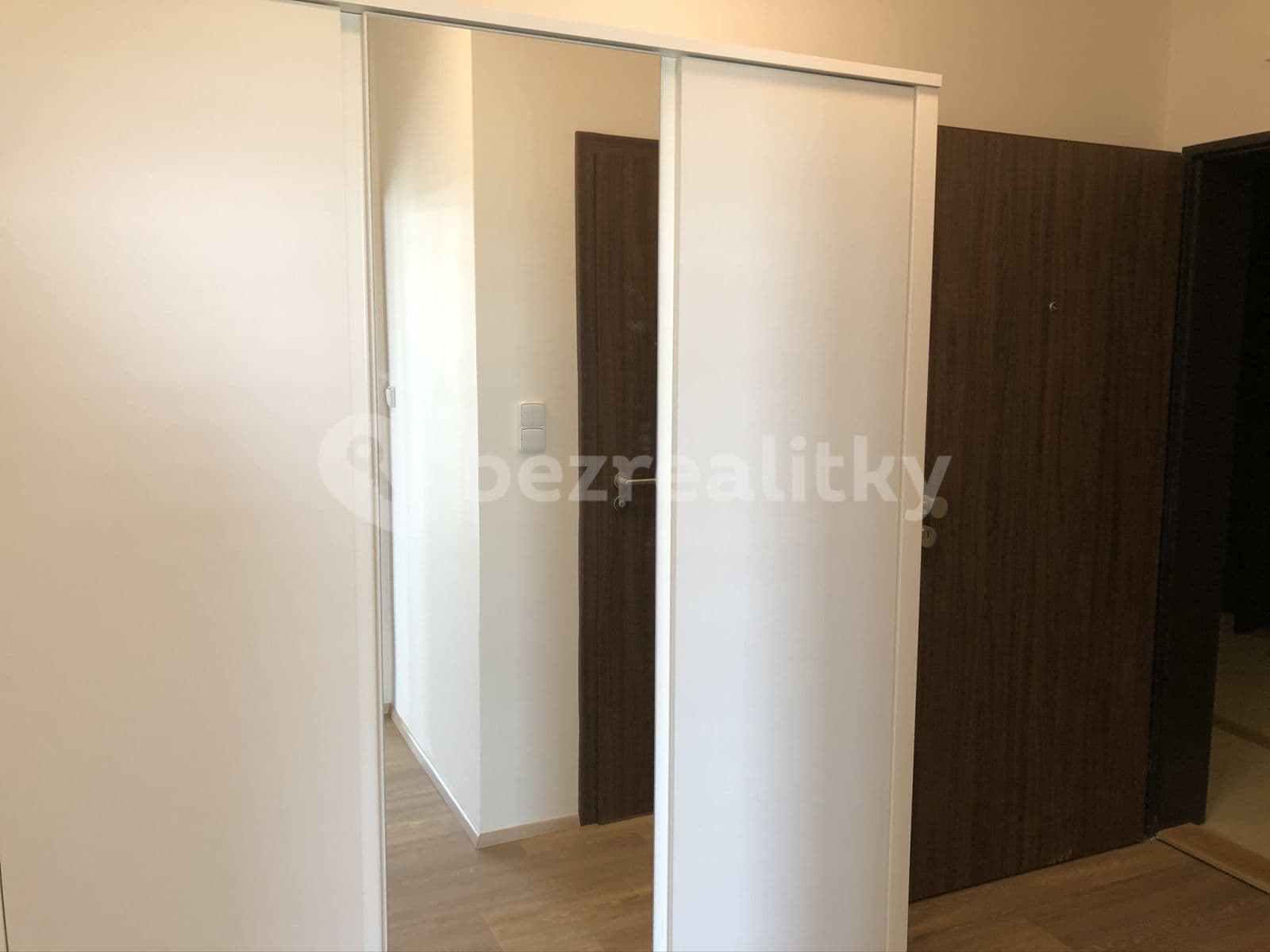 Prenájom bytu 1-izbový 54 m², Honzíkova, Praha, Praha Prenájom bytu 1-izbový 54 m², Honzíkova, Praha, Praha