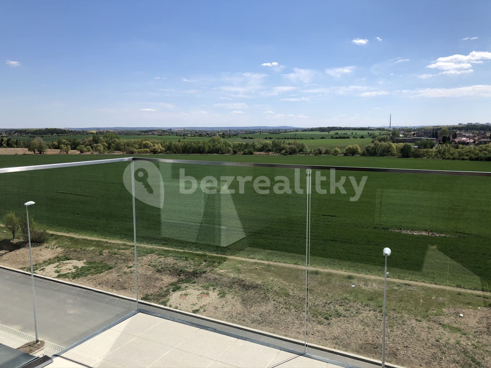 Prenájom bytu 1-izbový 54 m², Honzíkova, Praha, Praha Prenájom bytu 1-izbový 54 m², Honzíkova, Praha, Praha