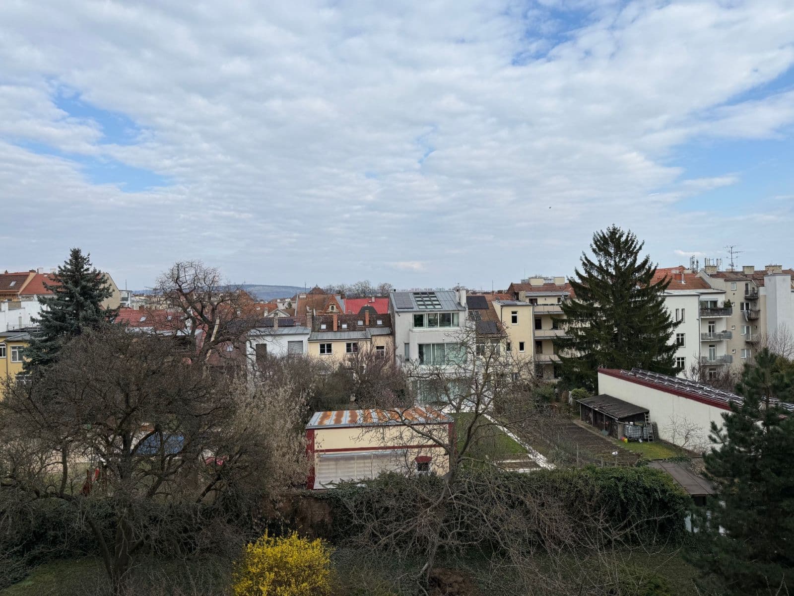 Prenájom bytu 2-izbový 65 m², Jana Uhra, Brno, Jihomoravský kraj Prenájom bytu 2-izbový 65 m², Jana Uhra, Brno, Jihomoravský kraj