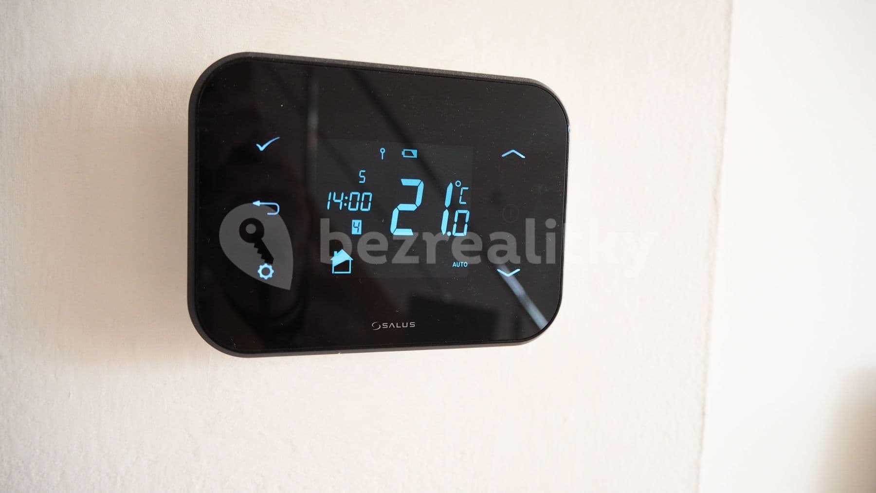 Prenájom bytu 3-izbový 60 m², Spolupráce, Praha, Praha Prenájom bytu 3-izbový 60 m², Spolupráce, Praha, Praha