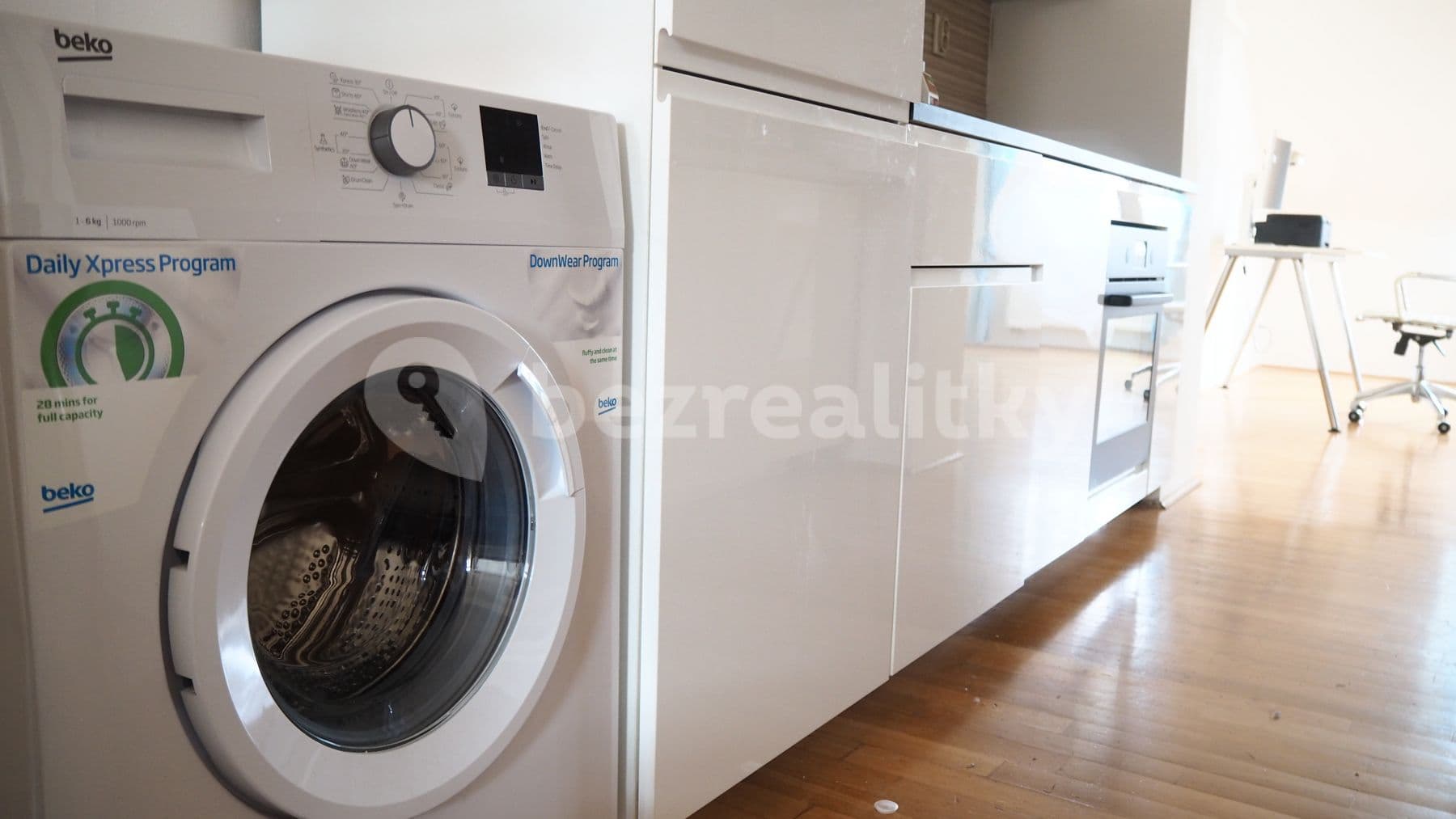 Prenájom bytu 3-izbový 60 m², Spolupráce, Praha, Praha Prenájom bytu 3-izbový 60 m², Spolupráce, Praha, Praha