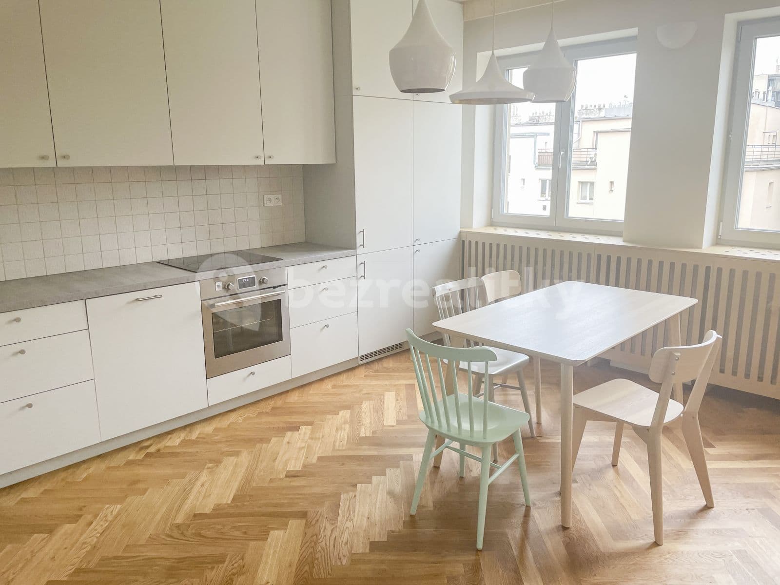 Prenájom bytu 2-izbový 70 m², Kladenská, Praha, Praha Prenájom bytu 2-izbový 70 m², Kladenská, Praha, Praha