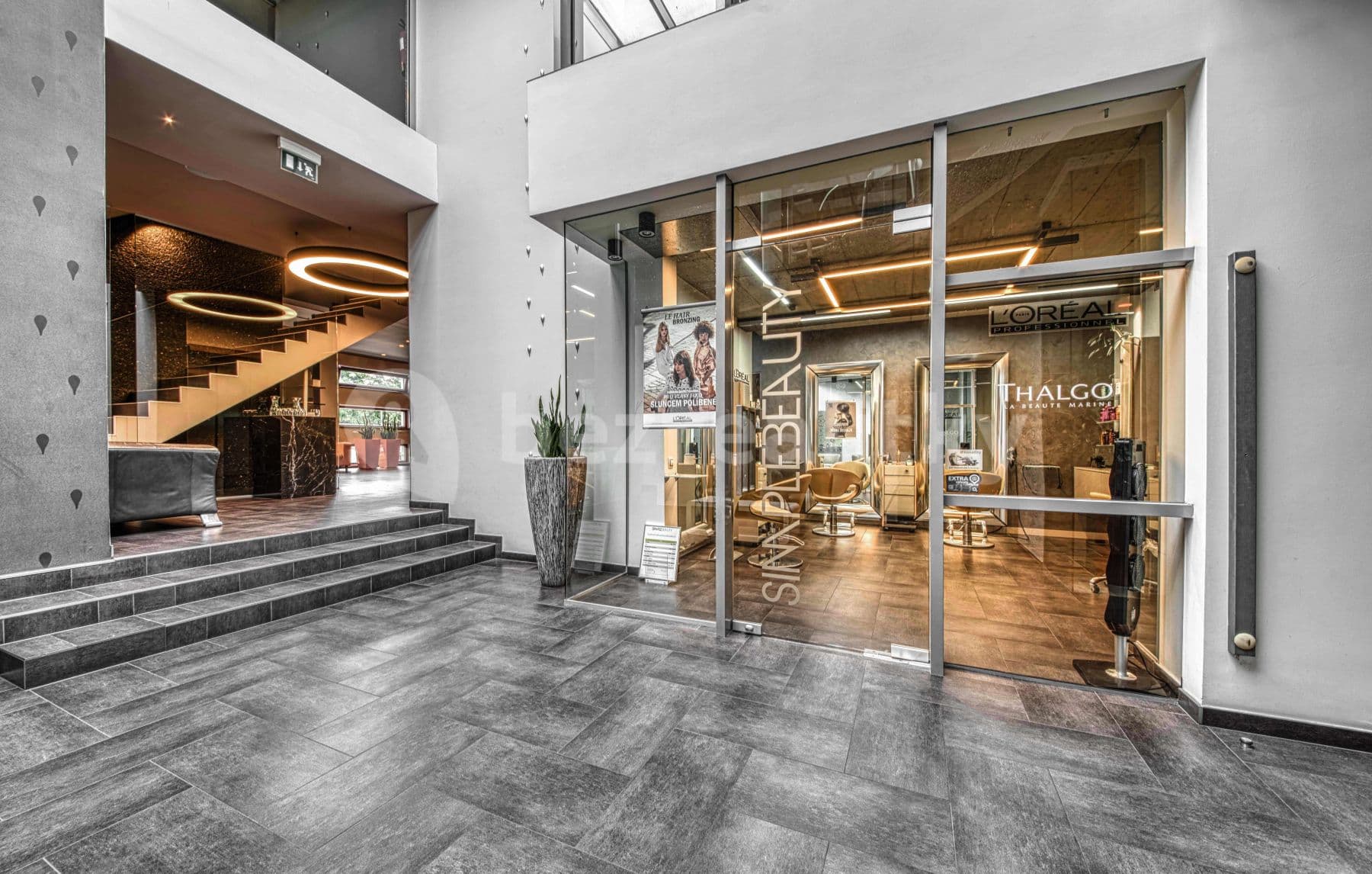 Prenájom nebytového priestoru 32 m², K sopce, Praha, Praha Prenájom nebytového priestoru 32 m², K sopce, Praha, Praha