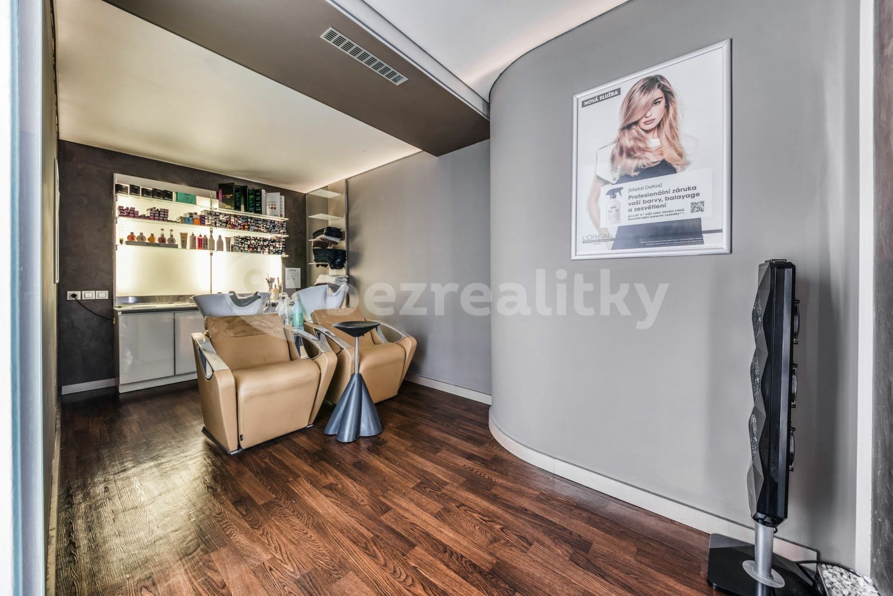 Prenájom nebytového priestoru 32 m², K sopce, Praha, Praha Prenájom nebytového priestoru 32 m², K sopce, Praha, Praha