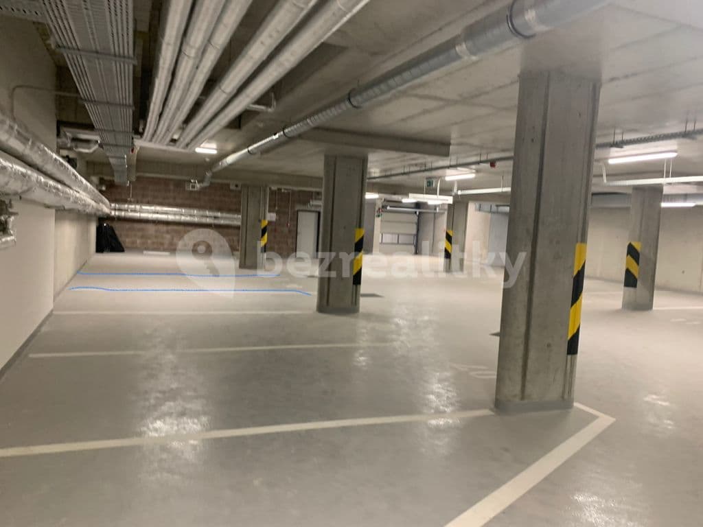 Prenájom garáže 13 m², Olgy Havlové, Praha, Praha Prenájom garáže 13 m², Olgy Havlové, Praha, Praha