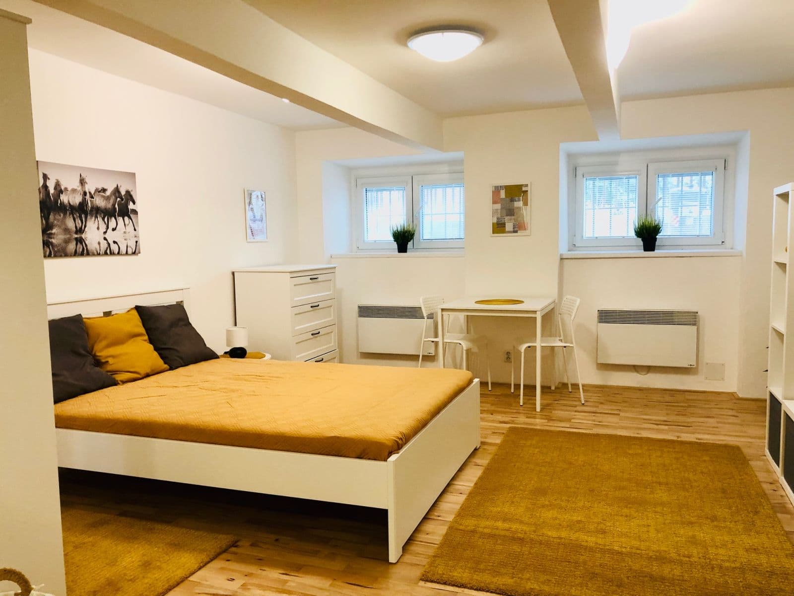 Prenájom bytu 1-izbový 28 m², Kloboučnická, Praha, Praha Prenájom bytu 1-izbový 28 m², Kloboučnická, Praha, Praha