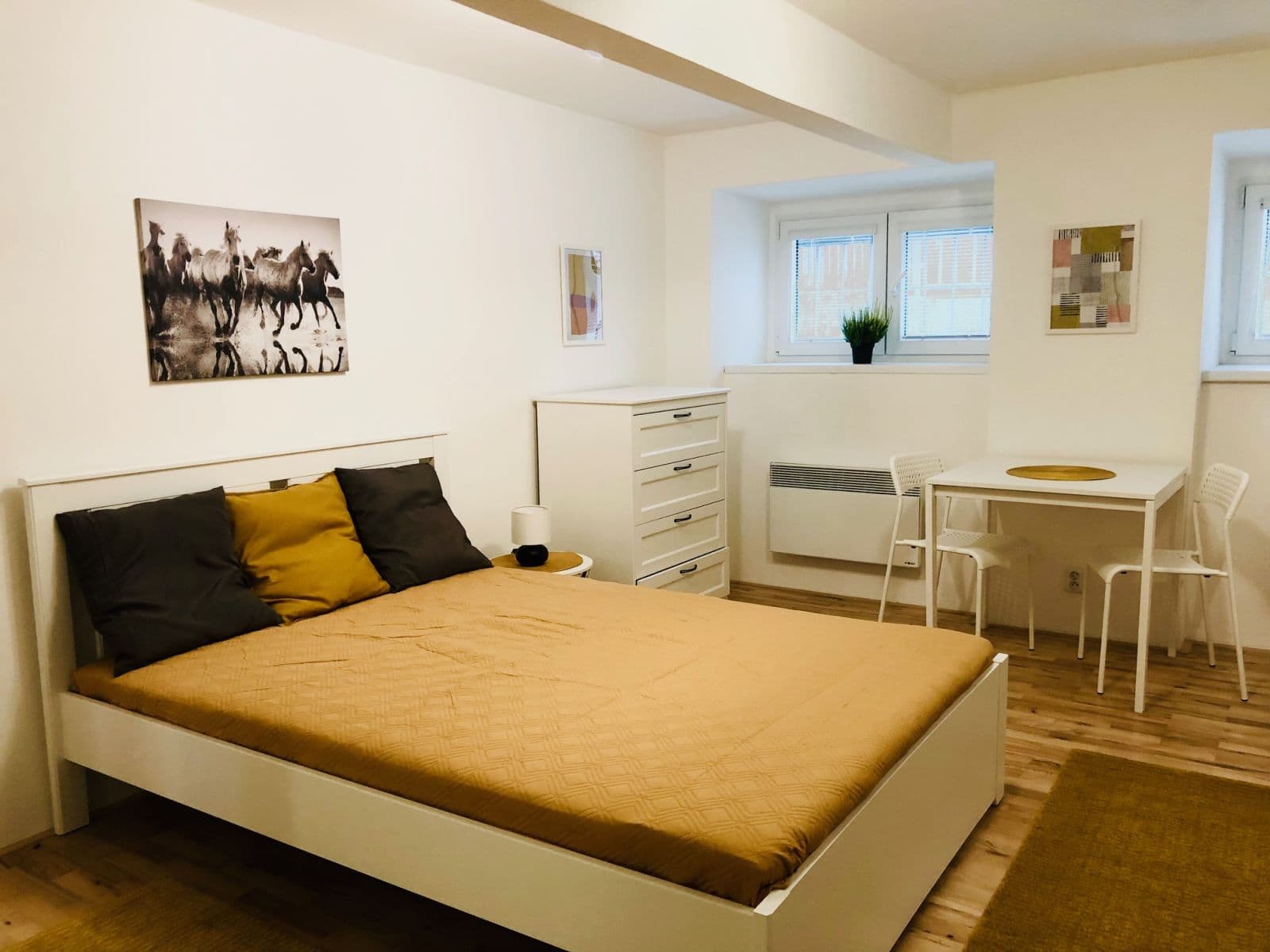 Prenájom bytu 1-izbový 28 m², Kloboučnická, Praha, Praha Prenájom bytu 1-izbový 28 m², Kloboučnická, Praha, Praha