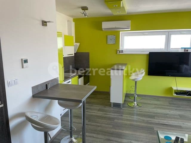 Prenájom bytu 2-izbový 46 m², Hvozdecká, Brno, Jihomoravský kraj Prenájom bytu 2-izbový 46 m², Hvozdecká, Brno, Jihomoravský kraj