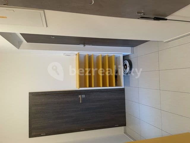 Prenájom bytu 2-izbový 46 m², Hvozdecká, Brno, Jihomoravský kraj Prenájom bytu 2-izbový 46 m², Hvozdecká, Brno, Jihomoravský kraj