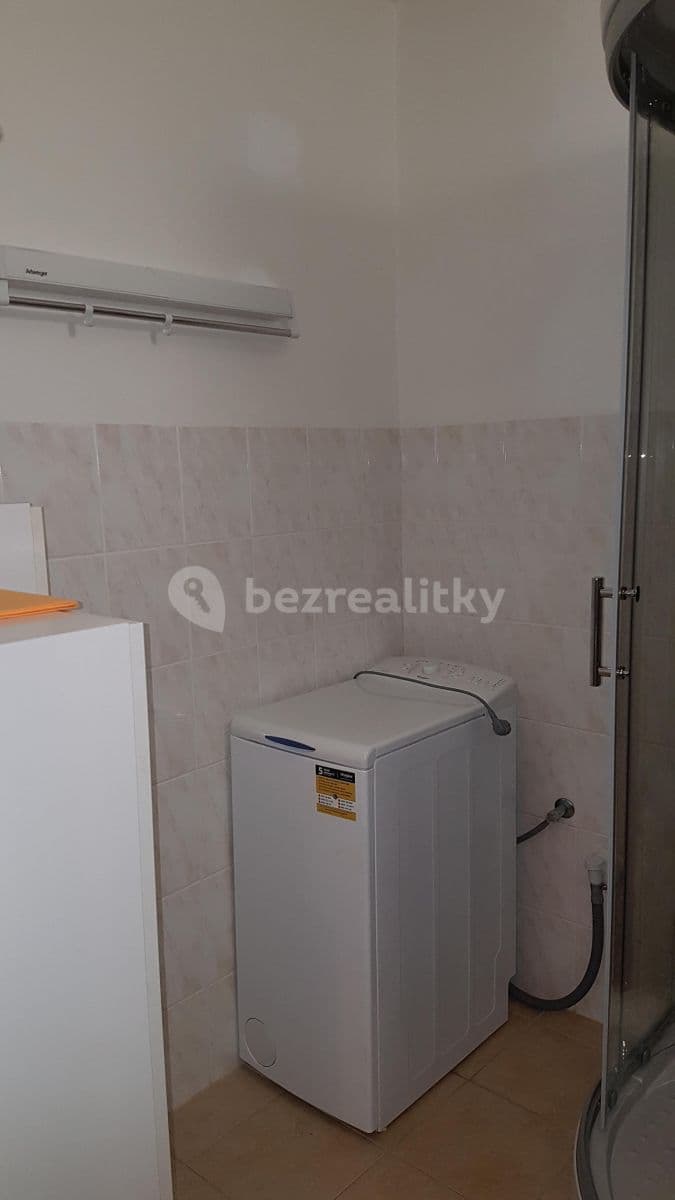 Prenájom bytu 1-izbový 44 m², Jana Palacha, Mladá Boleslav, Středočeský kraj Prenájom bytu 1-izbový 44 m², Jana Palacha, Mladá Boleslav, Středočeský kraj