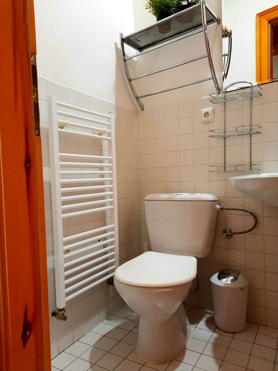 Prenájom bytu 2-izbový 40 m², Vlkova, Praha, Praha Prenájom bytu 2-izbový 40 m², Vlkova, Praha, Praha