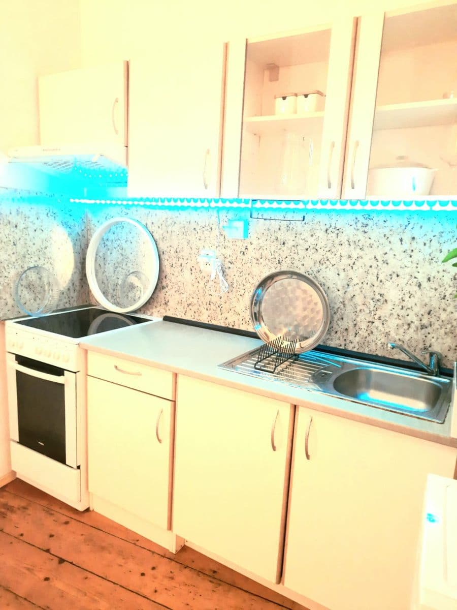 Prenájom bytu 2-izbový 40 m², Vlkova, Praha, Praha Prenájom bytu 2-izbový 40 m², Vlkova, Praha, Praha