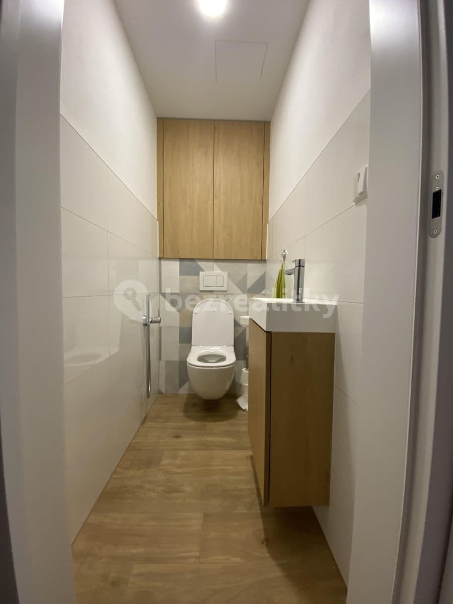 Prenájom bytu 3-izbový 80 m², Vinařská, Brno, Jihomoravský kraj Prenájom bytu 3-izbový 80 m², Vinařská, Brno, Jihomoravský kraj