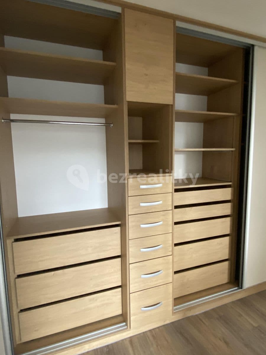 Prenájom bytu 3-izbový 80 m², Vinařská, Brno, Jihomoravský kraj Prenájom bytu 3-izbový 80 m², Vinařská, Brno, Jihomoravský kraj