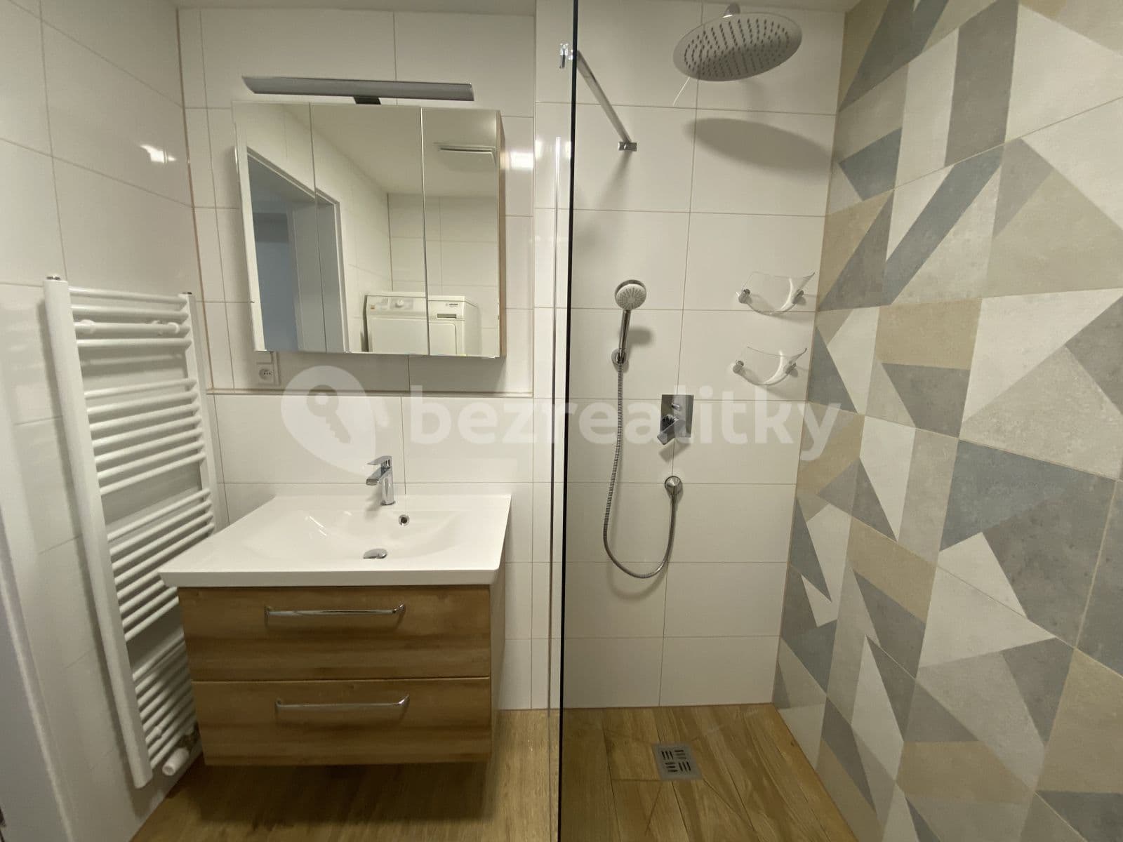 Prenájom bytu 3-izbový 80 m², Vinařská, Brno, Jihomoravský kraj Prenájom bytu 3-izbový 80 m², Vinařská, Brno, Jihomoravský kraj