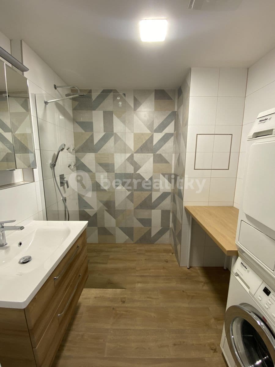 Prenájom bytu 3-izbový 80 m², Vinařská, Brno, Jihomoravský kraj Prenájom bytu 3-izbový 80 m², Vinařská, Brno, Jihomoravský kraj