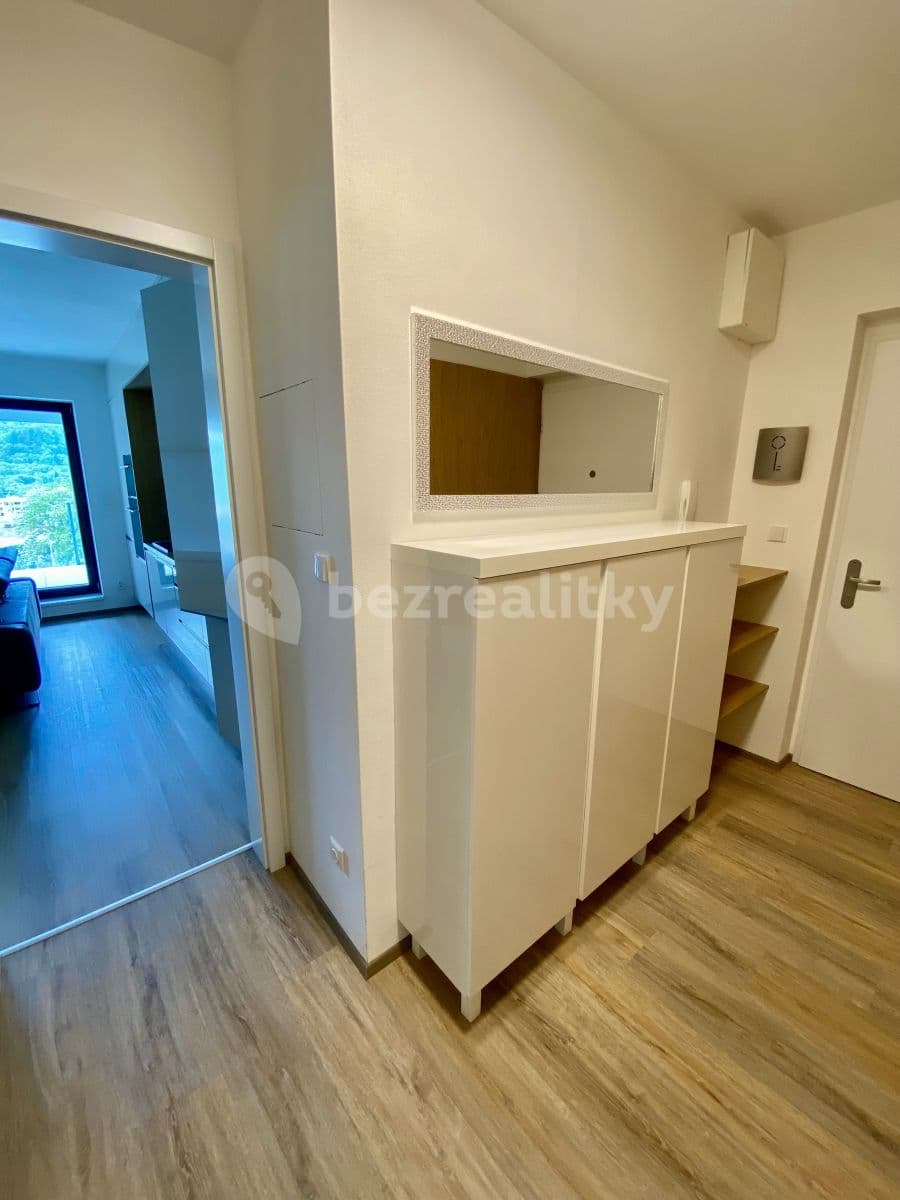 Prenájom bytu 3-izbový 80 m², Vinařská, Brno, Jihomoravský kraj Prenájom bytu 3-izbový 80 m², Vinařská, Brno, Jihomoravský kraj