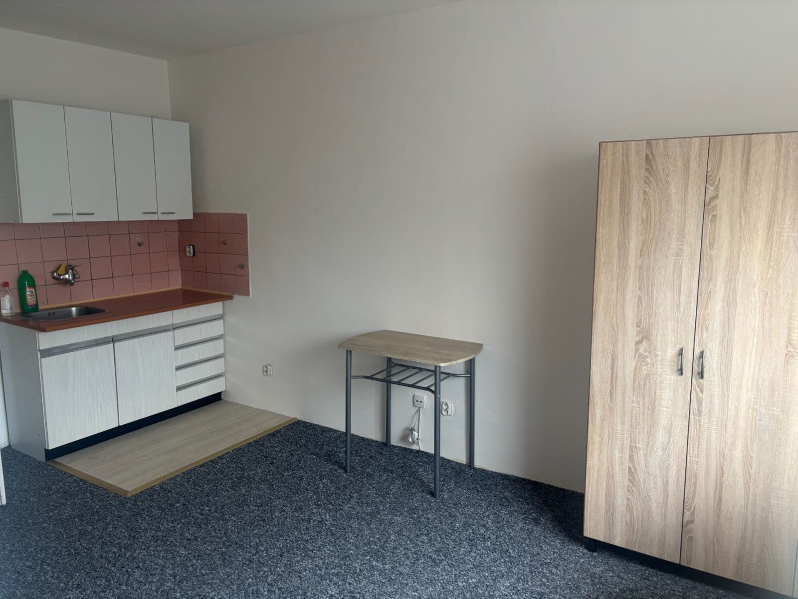 Prenájom bytu 1-izbový 18 m², Čelakovského, Brno, Jihomoravský kraj Prenájom bytu 1-izbový 18 m², Čelakovského, Brno, Jihomoravský kraj