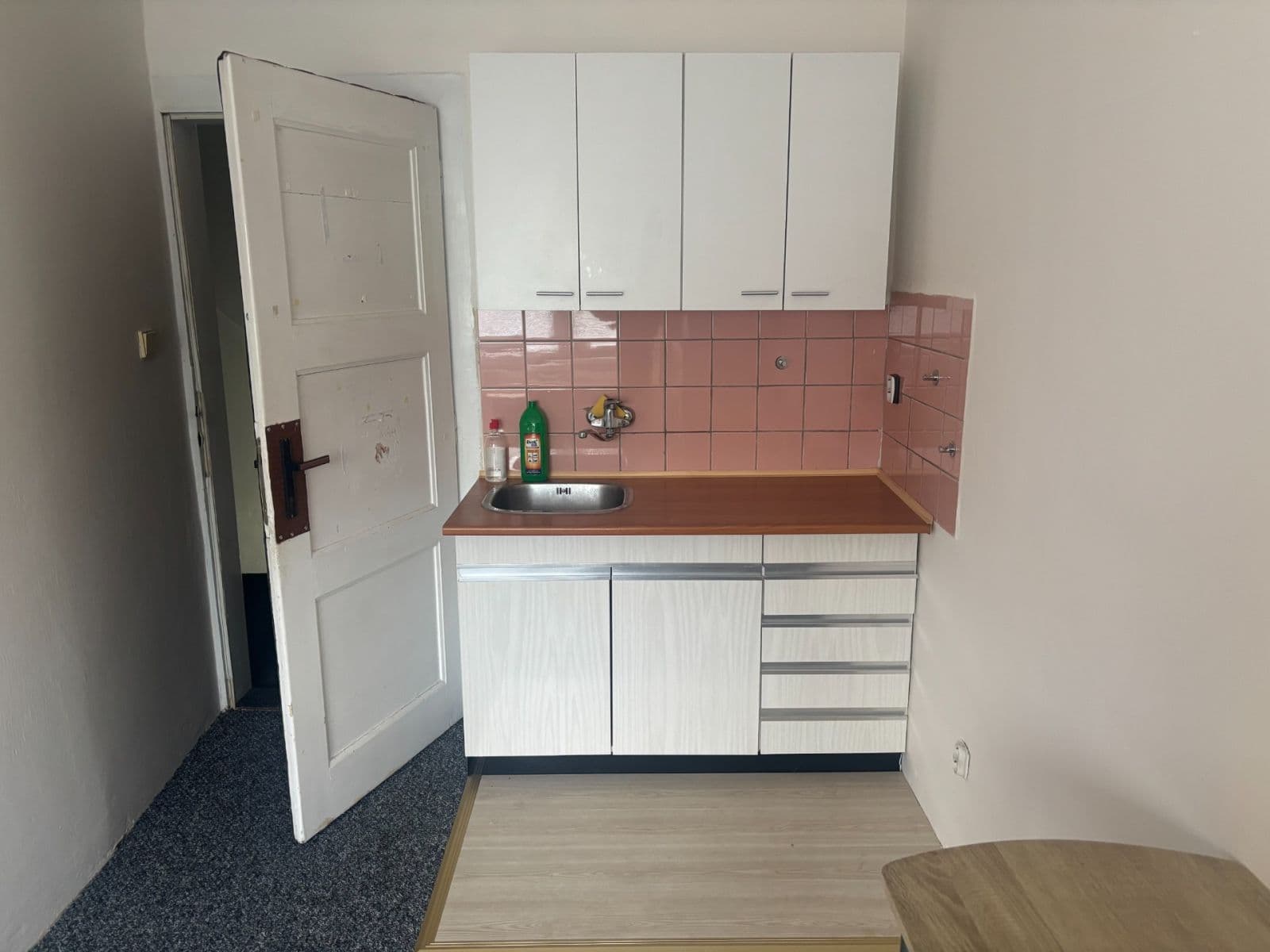 Prenájom bytu 1-izbový 18 m², Čelakovského, Brno, Jihomoravský kraj Prenájom bytu 1-izbový 18 m², Čelakovského, Brno, Jihomoravský kraj