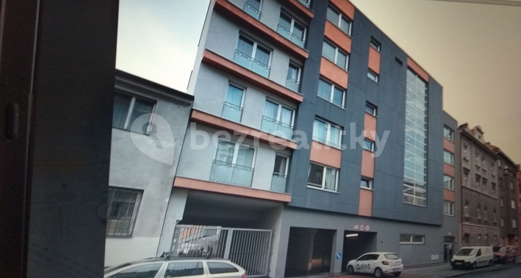 Prenájom bytu 1-izbový 35 m², Petrohradská, Praha, Praha Prenájom bytu 1-izbový 35 m², Petrohradská, Praha, Praha