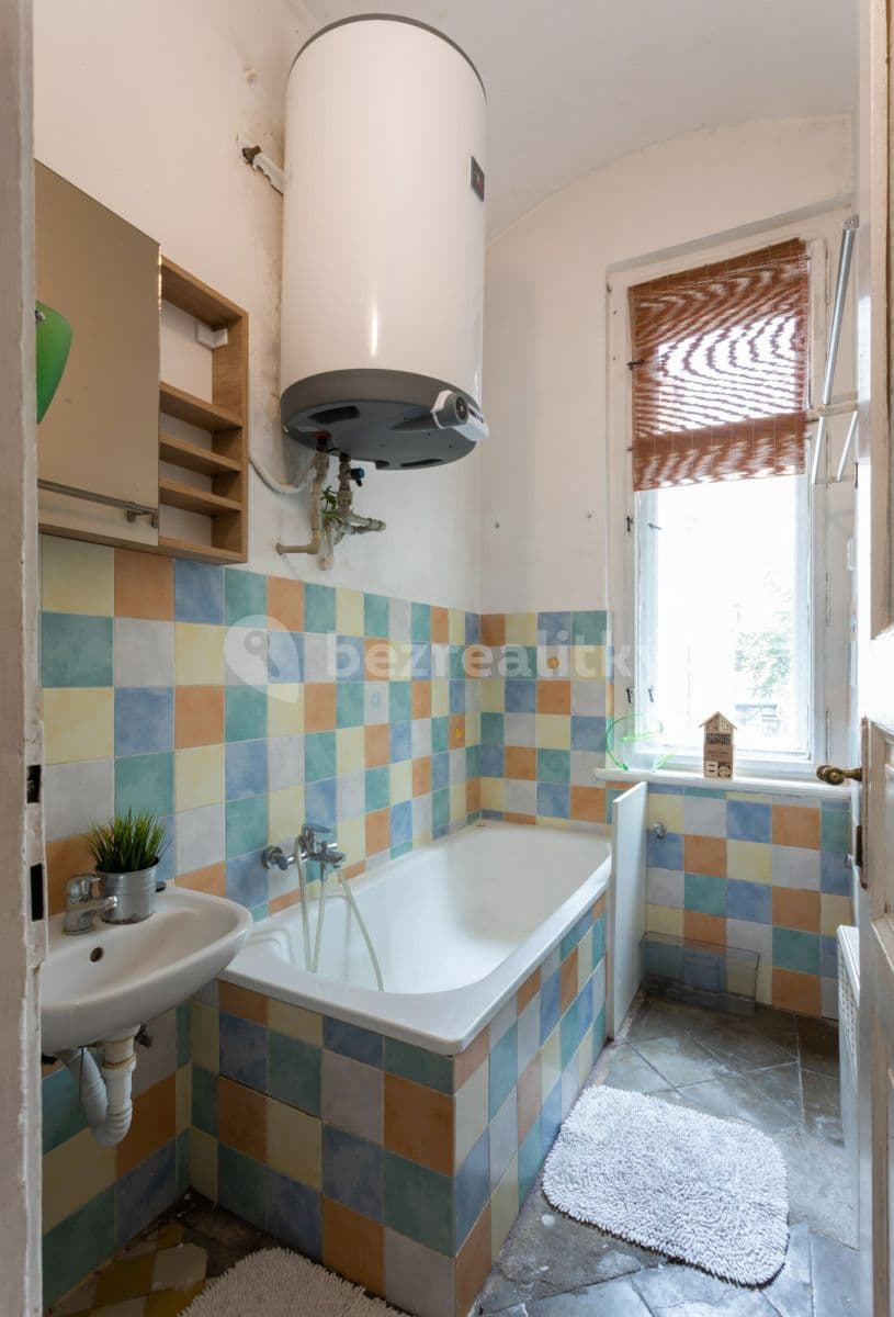 Prenájom bytu 3-izbový 90 m², Krásova, Praha, Praha Prenájom bytu 3-izbový 90 m², Krásova, Praha, Praha