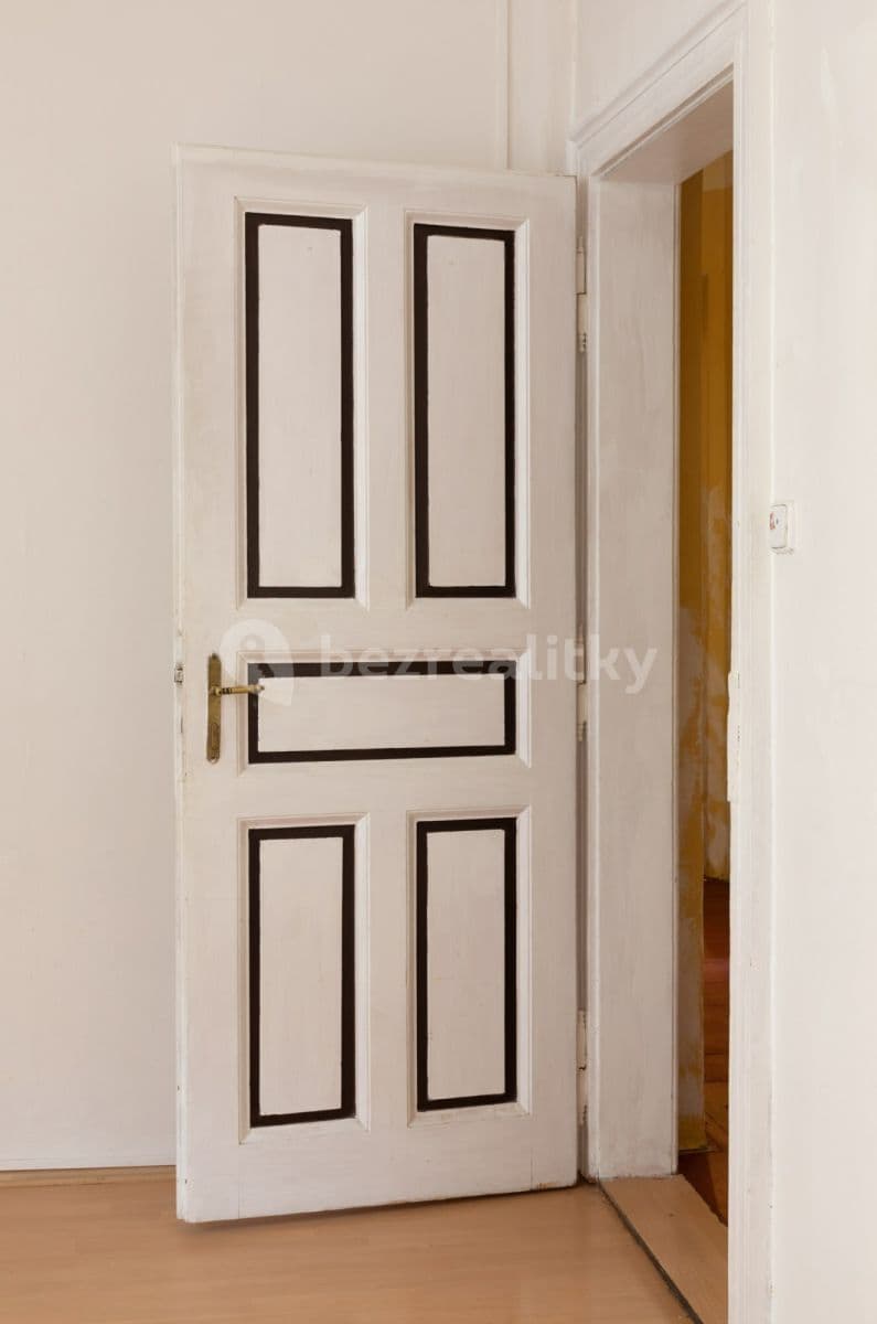 Prenájom bytu 3-izbový 90 m², Krásova, Praha, Praha Prenájom bytu 3-izbový 90 m², Krásova, Praha, Praha