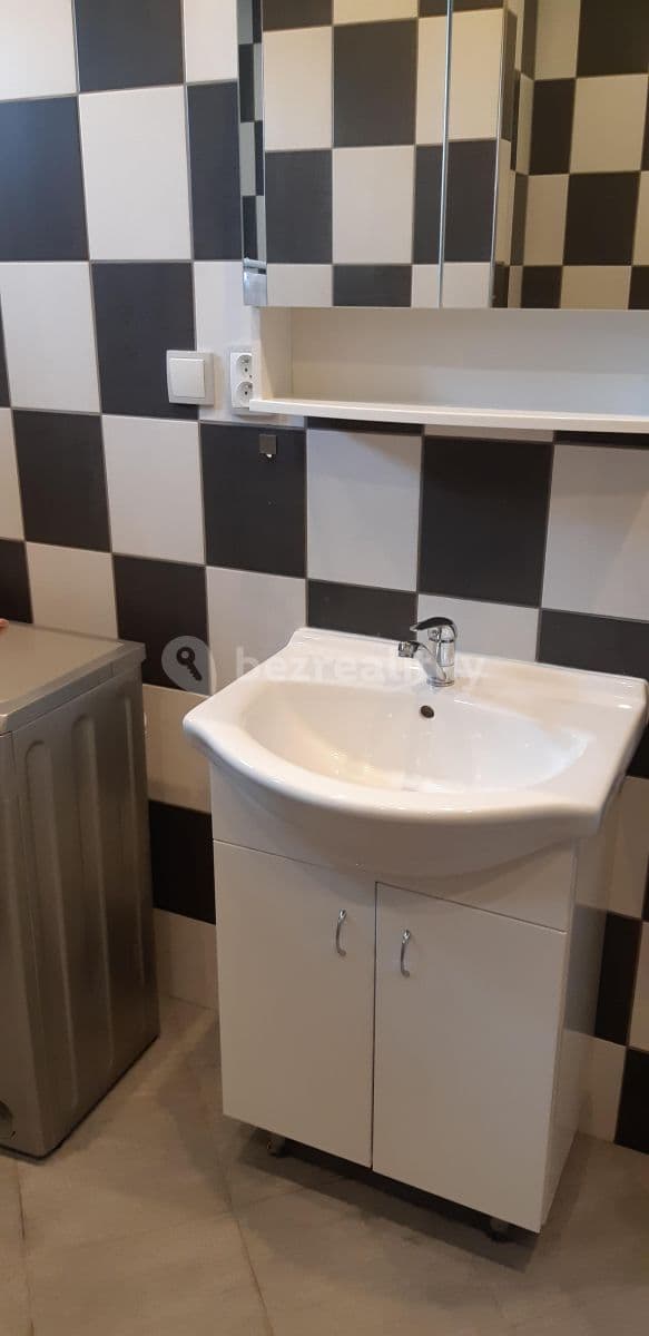 Prenájom bytu 2-izbový 70 m², Želivecká, Praha, Praha Prenájom bytu 2-izbový 70 m², Želivecká, Praha, Praha