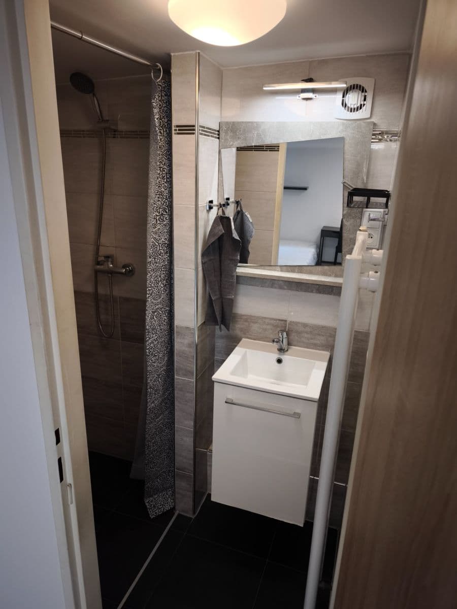 Prenájom bytu Garsoniéra 18 m², Velvarská, Horoměřice, Středočeský kraj Prenájom bytu Garsoniéra 18 m², Velvarská, Horoměřice, Středočeský kraj
