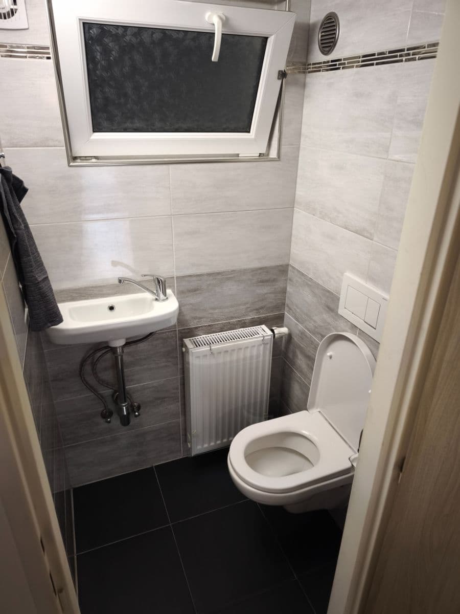 Prenájom bytu Garsoniéra 18 m², Velvarská, Horoměřice, Středočeský kraj Prenájom bytu Garsoniéra 18 m², Velvarská, Horoměřice, Středočeský kraj