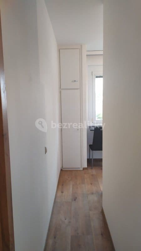 Prenájom bytu 1-izbový 37 m², Merhautova, Brno, Jihomoravský kraj Prenájom bytu 1-izbový 37 m², Merhautova, Brno, Jihomoravský kraj