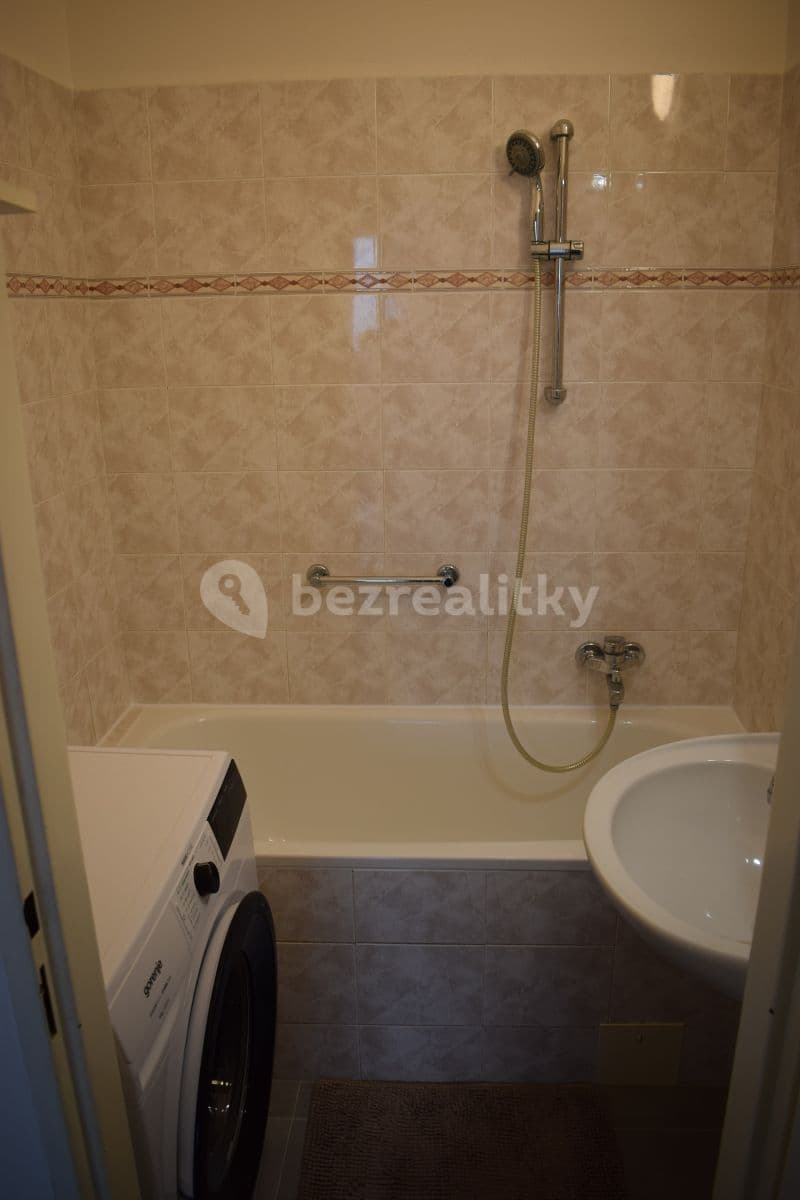 Prenájom bytu 3-izbový 74 m², Laurinova, Mladá Boleslav, Středočeský kraj Prenájom bytu 3-izbový 74 m², Laurinova, Mladá Boleslav, Středočeský kraj