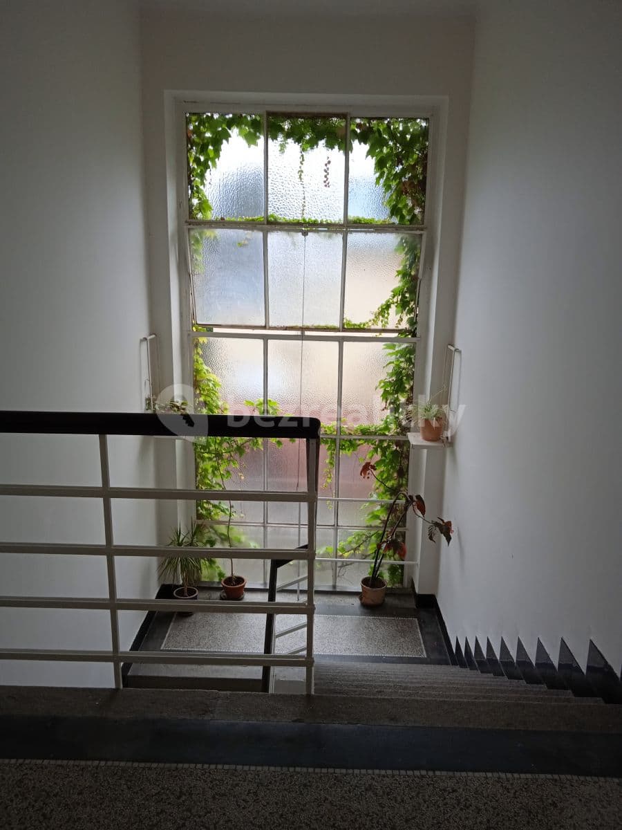 Prenájom bytu Garsoniéra 20 m², Fetrovská, Praha, Praha Prenájom bytu Garsoniéra 20 m², Fetrovská, Praha, Praha