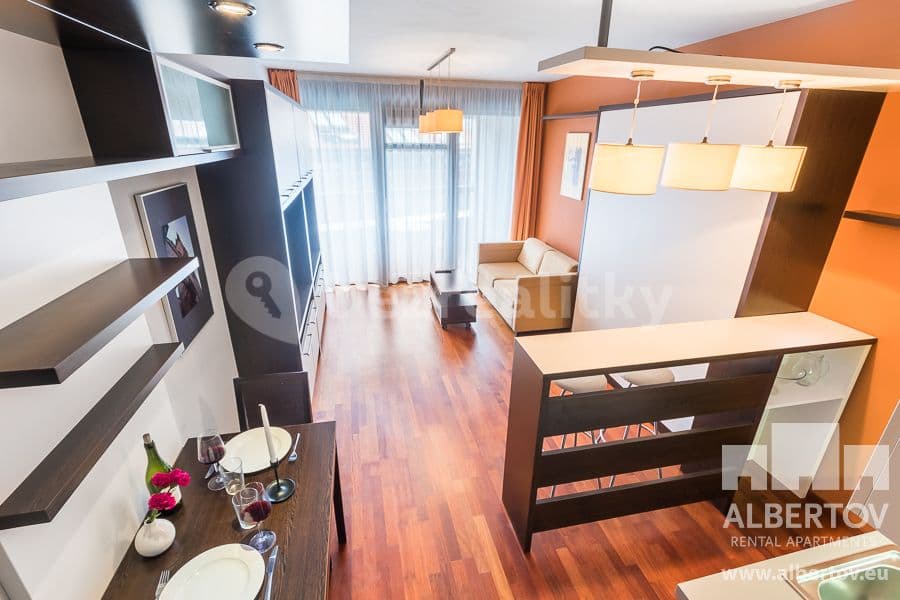 Prenájom bytu 1-izbový 33 m², Horská, Praha, Praha Prenájom bytu 1-izbový 33 m², Horská, Praha, Praha