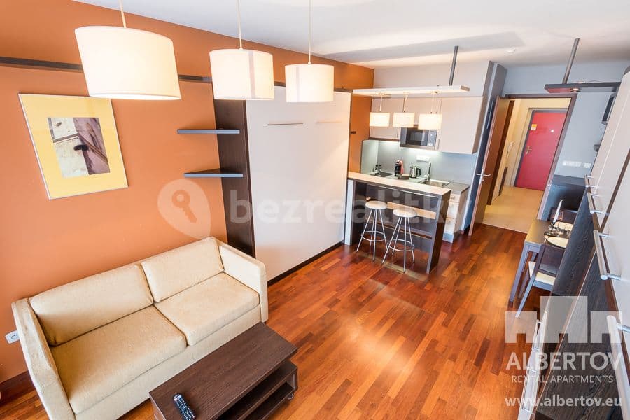 Prenájom bytu 1-izbový 33 m², Horská, Praha, Praha Prenájom bytu 1-izbový 33 m², Horská, Praha, Praha