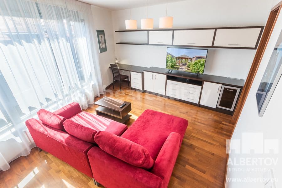 Prenájom bytu 2-izbový 50 m², Horská, Praha, Praha Prenájom bytu 2-izbový 50 m², Horská, Praha, Praha