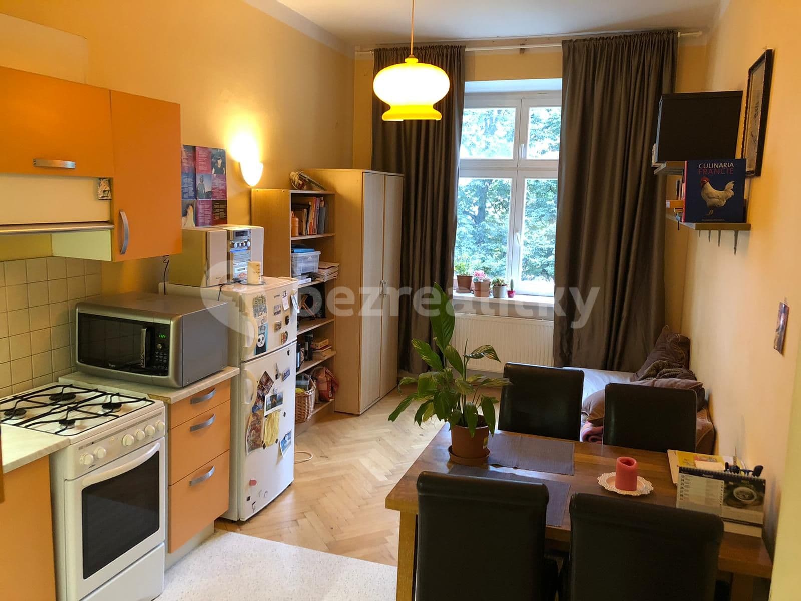 Prenájom bytu 2-izbový 45 m², Polská, Praha, Praha Prenájom bytu 2-izbový 45 m², Polská, Praha, Praha