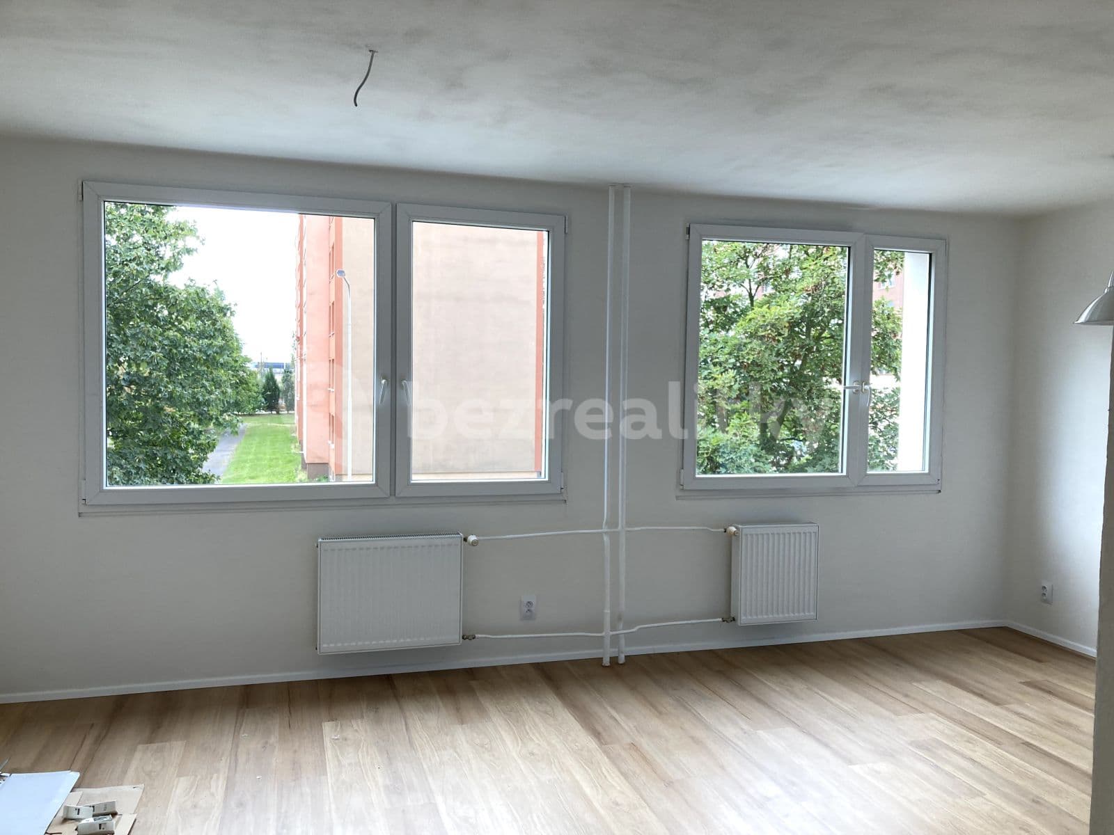 Prenájom bytu 3-izbový 76 m², Na růžovém poli, Kladno, Středočeský kraj Prenájom bytu 3-izbový 76 m², Na růžovém poli, Kladno, Středočeský kraj